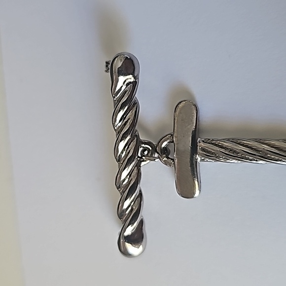 Vintage Pewter/Silver Bar Pin with Dangling Anchor Brooch Naval Nautical - Picture 3 of 5